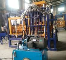 高清图片下的工业之美 现代制砖机的精密制造与高效生产